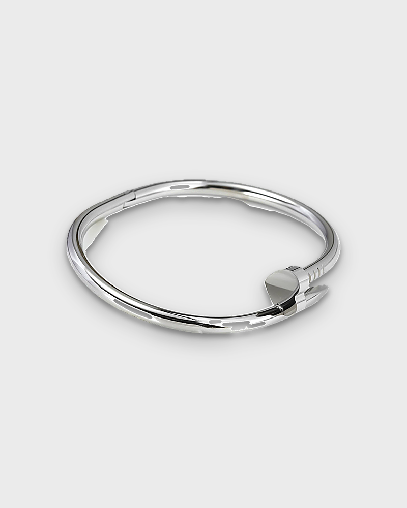SUNVES KINARI BRACELET in silver, heart-shaped nail head, v3