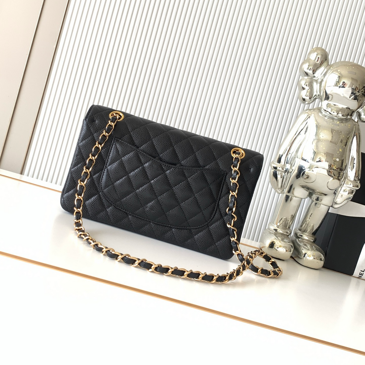 Sunves CC Pebble Medium Bag (25cm) — quilted shoulder bag with a chain strap