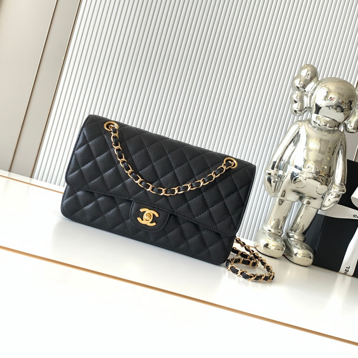 Sunves CC Pebble Medium Bag (25cm) — quilted shoulder bag with a chain strap