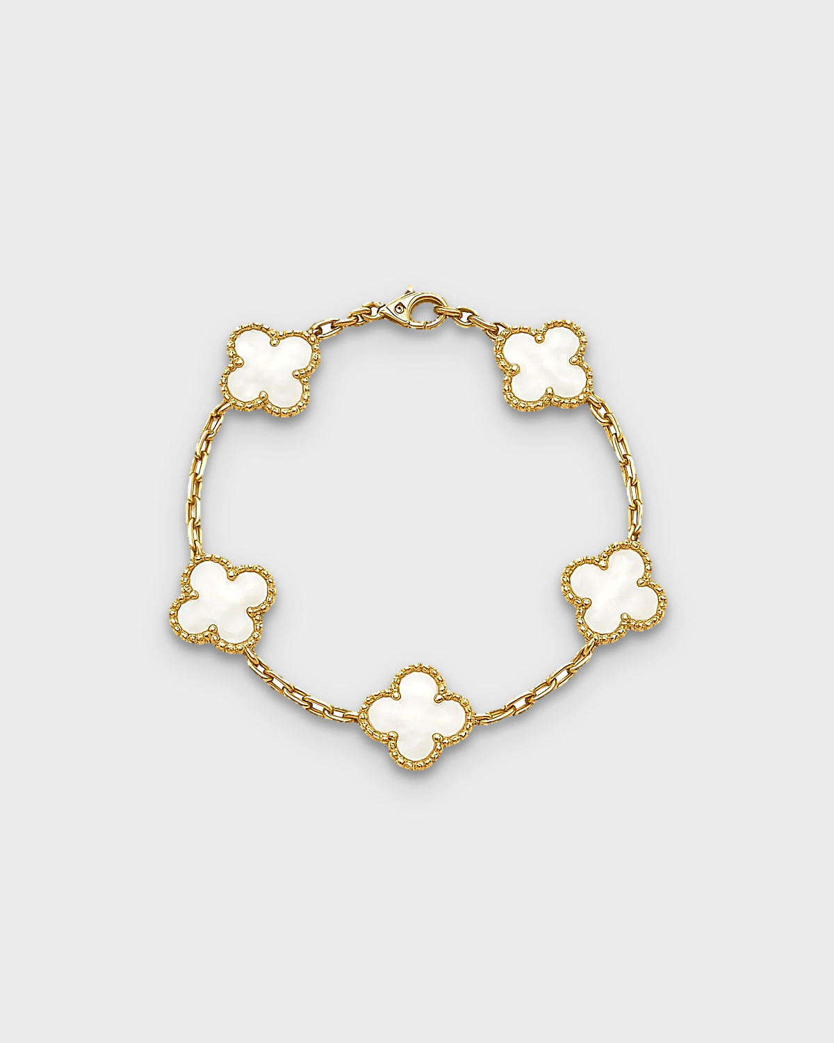 SUNVES FLOWER BRACELET in white, four-leaf clover chain bracelet, studio v3